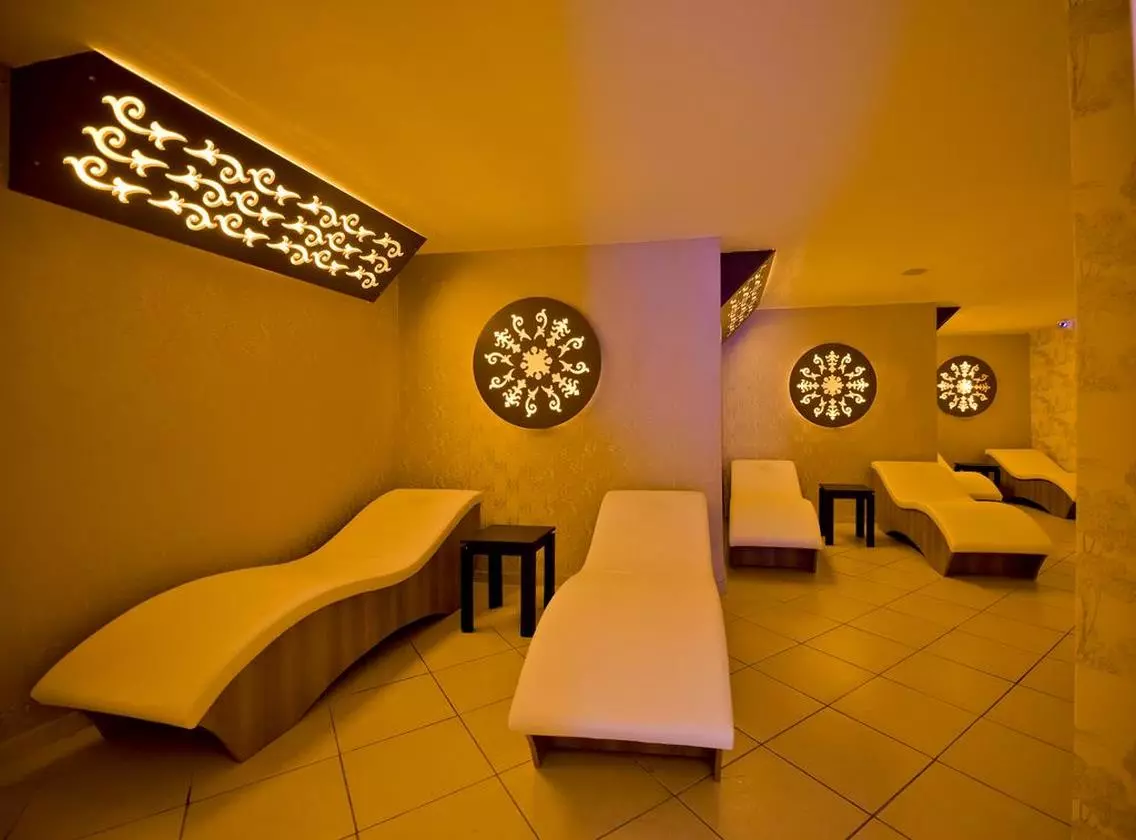 BEACH CLUB DOGONAY  SAUNA (Copy).jpg